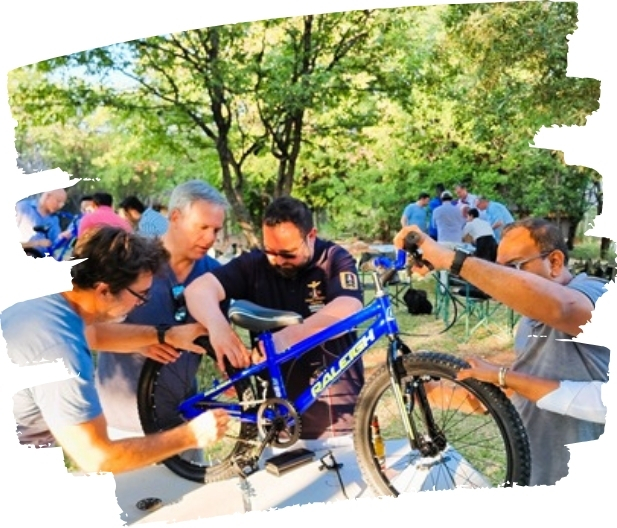 Team Building with Bicycles